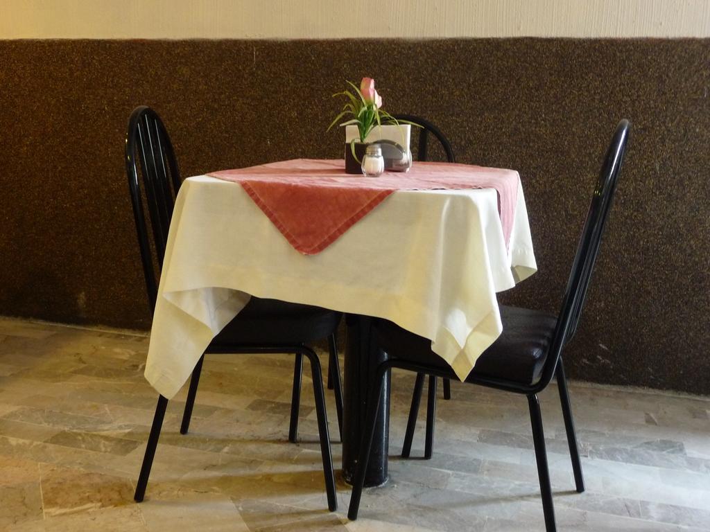 Hotel Flamingo Kristal Irapuato Esterno foto